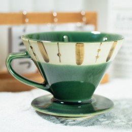 綠色的美濃燒咖啡瀘杯